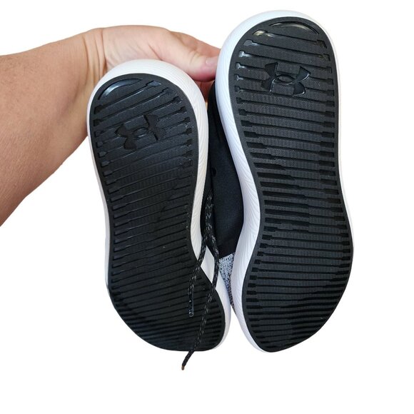 Under Armour Charged Running Shoes Womens 8.5 NEW no box - Picture 6 of 7